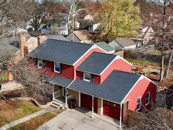 2505 Chatham Rd, Lansing, MI 48910