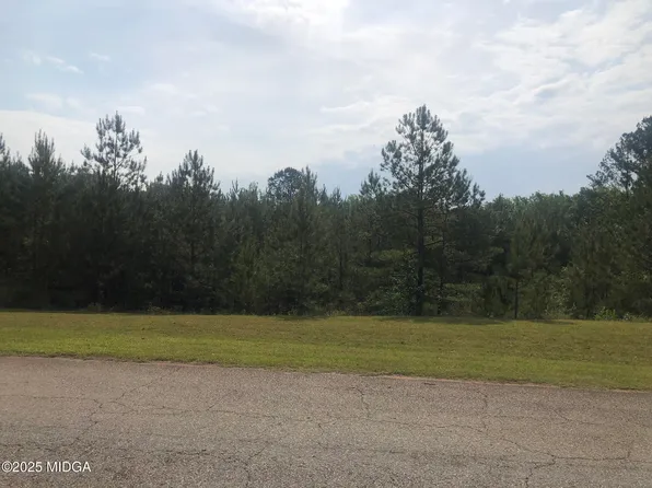 297 Amanda Dr, Macon, GA 31216