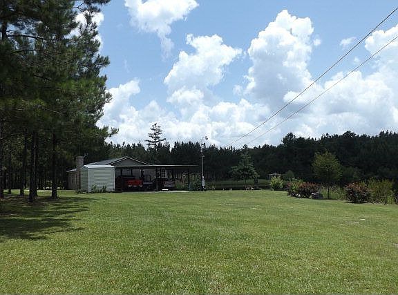 4th image of 220 Garden Hill Ln