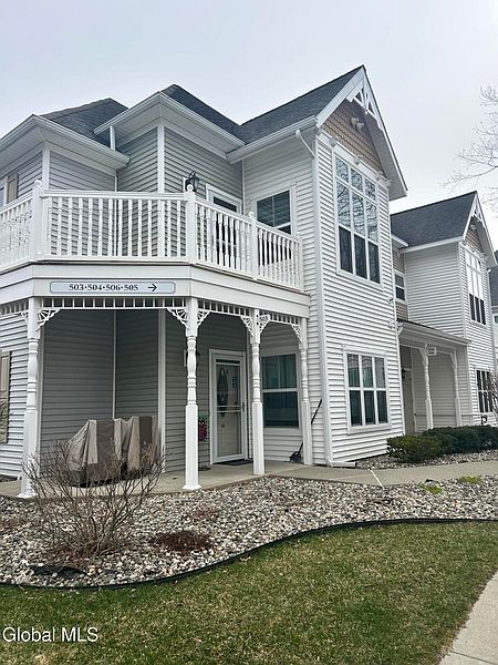 2nd image of 504 Kelly Circle