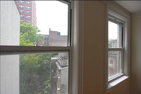 Rented by Compass | media 30