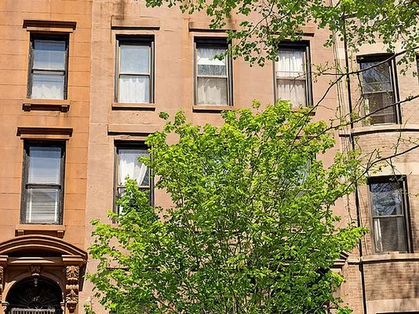 181 Saint Marks Ave, Brooklyn, NY 11238