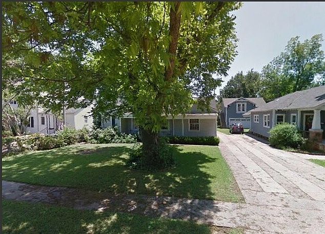 1st image of 935 Dudley Dr