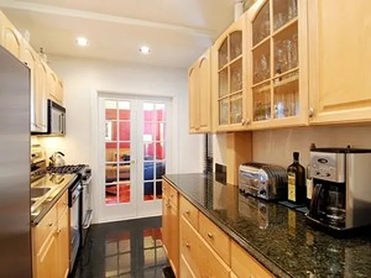 Sold by Corcoran | media 21