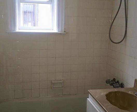 4th image of 345 Midwood St