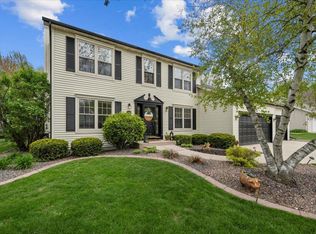 1620 Fieldstone Ln, Howards Grove, WI 53083