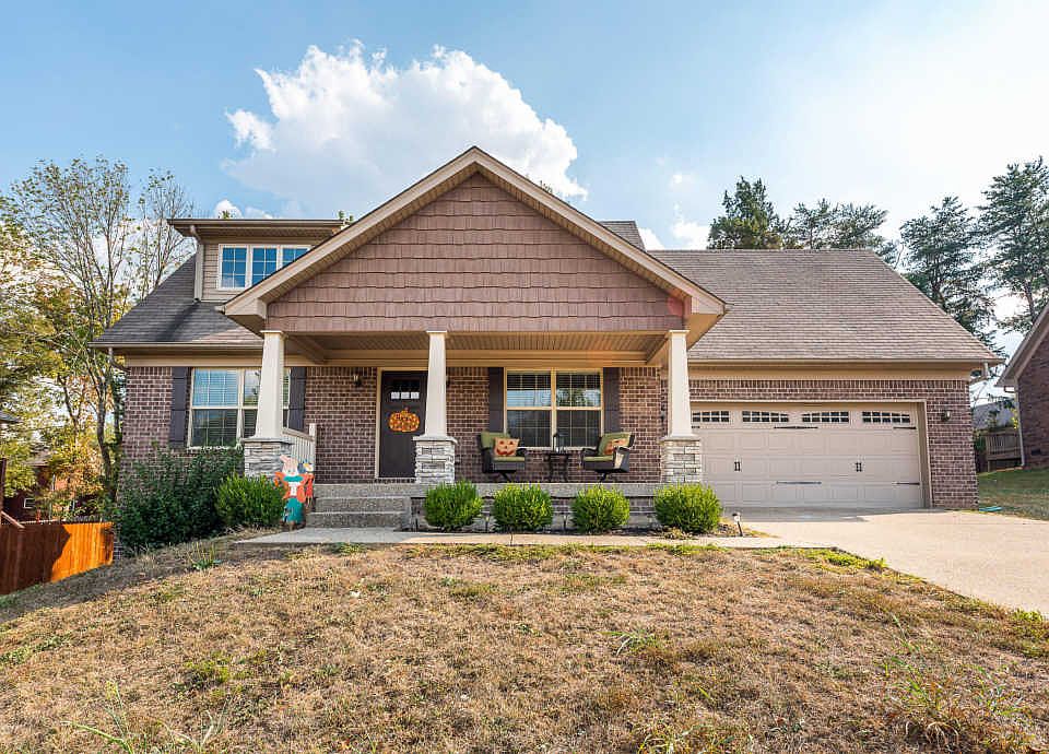 1st image of 803 Bogard Ln