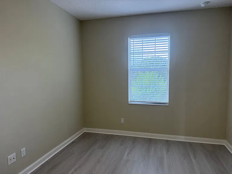 1603 Napoli Dr W — Photo 38