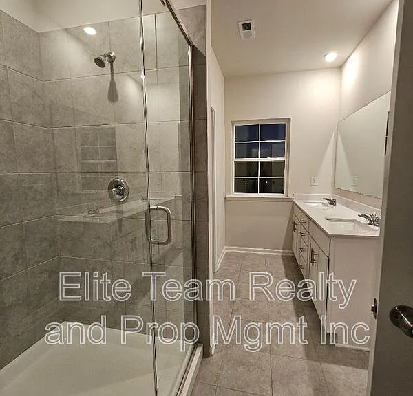 5416 Kings Ridge Dr — Photo 31
