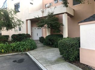 836 Lakeshore Dr, Redwood City, CA 94065