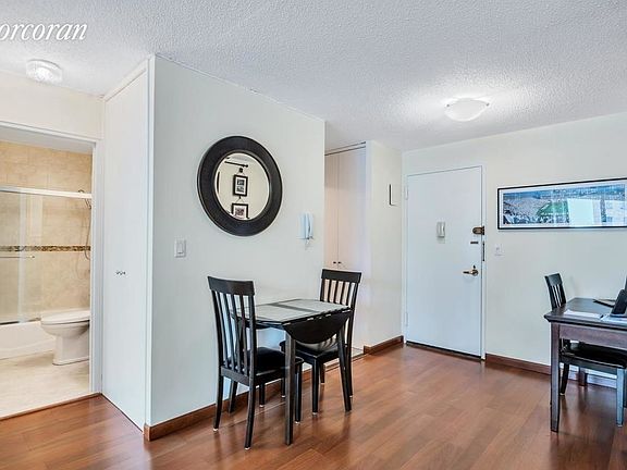 5th image of 301 E 79th St APT 15D