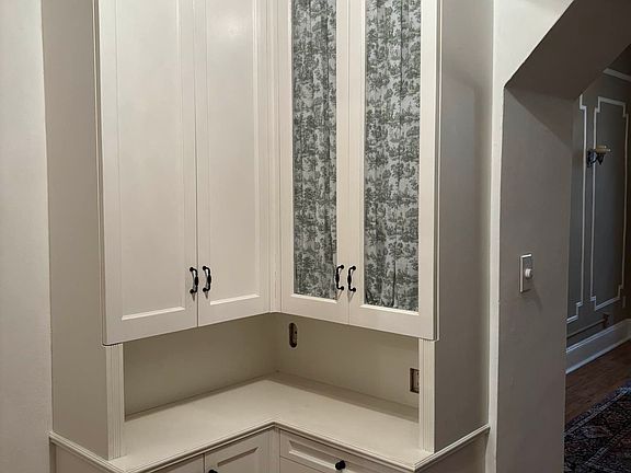 4th image of 335 E 85th St APT 1C