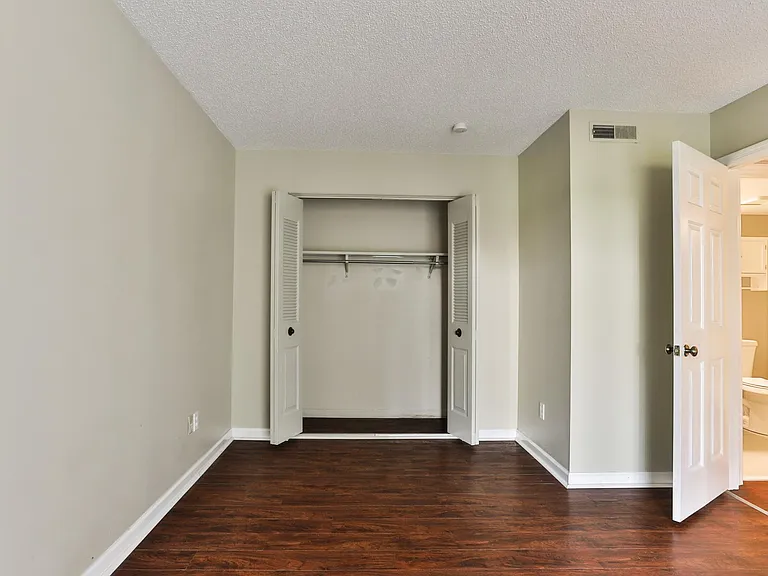 1608 Redbird Cv — Photo 18