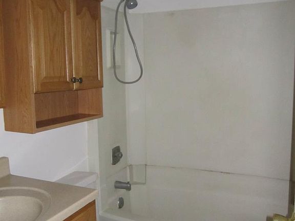 5th image of 1204 Stonewood Ct