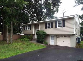 251 Hillcrest Ave, Schenectady, NY 12304
