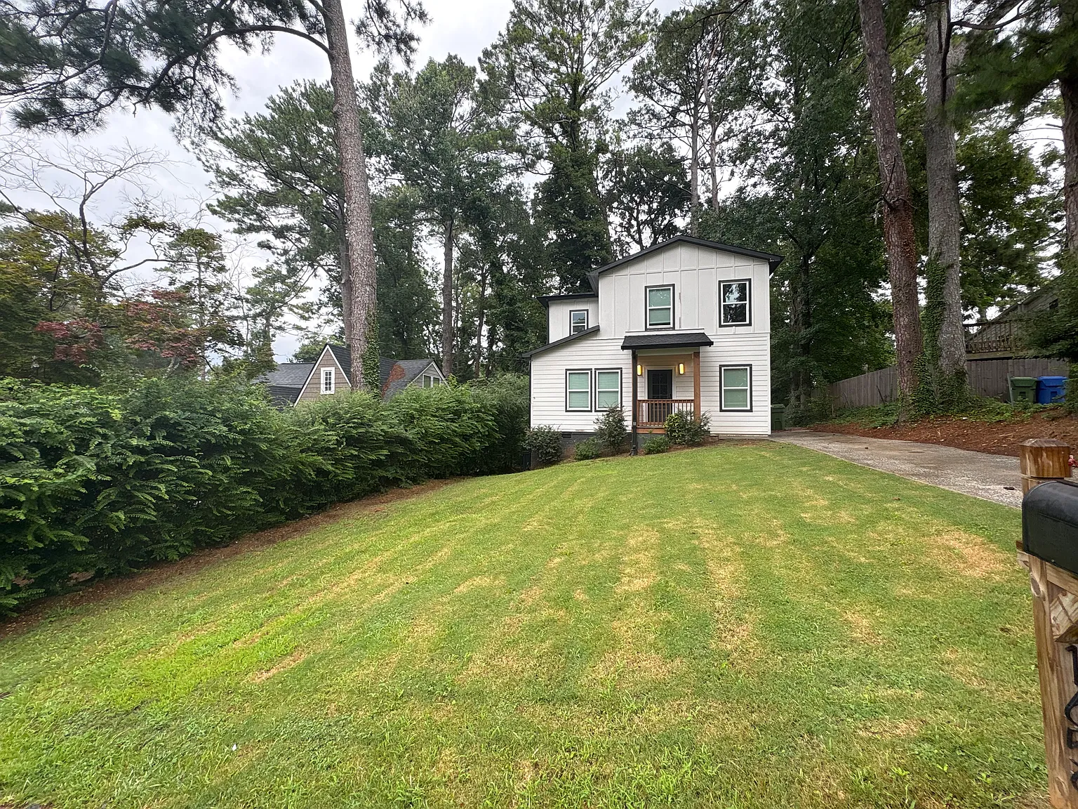 3 bed, 2000 sqft, $3,000 — Photo 4