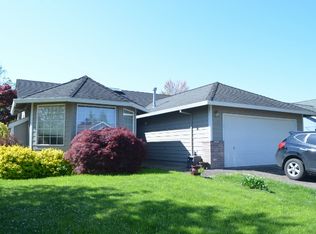 1424 Meadowlawn Pl, Molalla, OR 97038