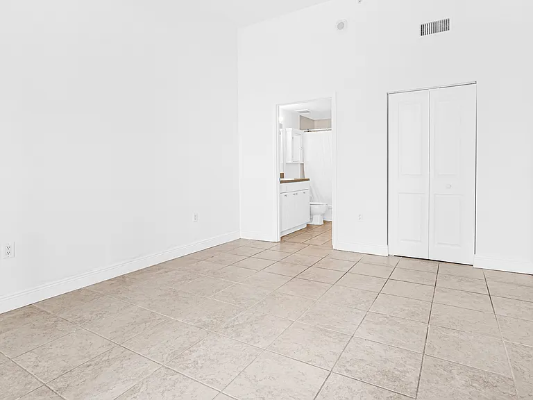 1250 S Miami Ave #812 — Photo 22