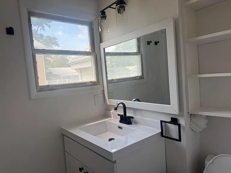 4956 Island Dr NE — Photo 19