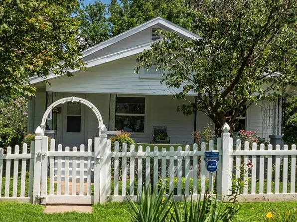 921 W Turner Street, Springfield, MO 65803