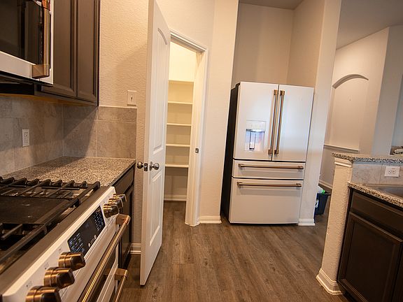 4th image of 1515 Alice Dr
