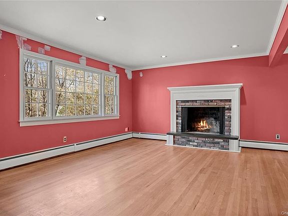 4th image of 16 Park Ln