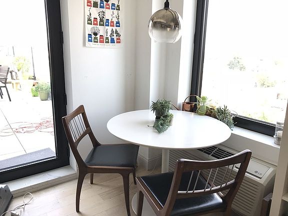 5th image of 168 Kosciuszko St APT 7A