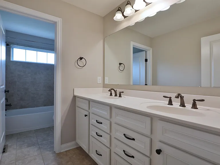 1412 Leesland Dr — Photo 31