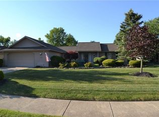 32670 Bridgestone Dr, North Ridgeville, OH 44039