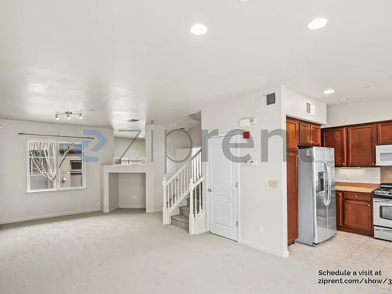 2858 10th St — Photo 14