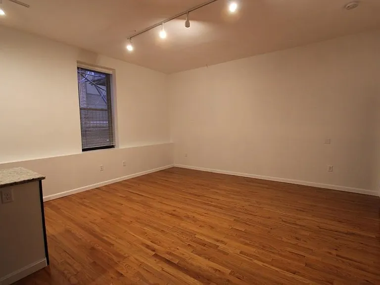 48 Winter St #2-3 — Photo 3