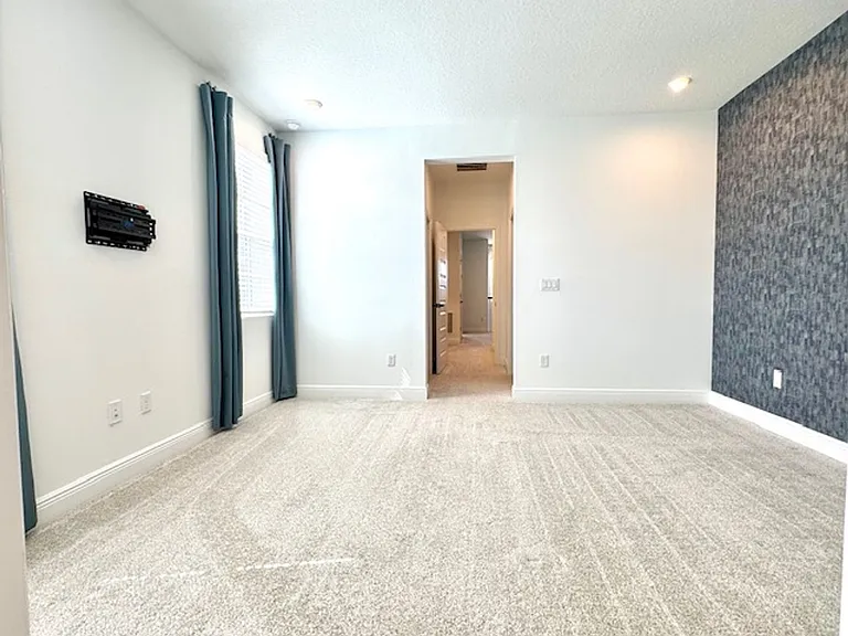 1825 Coastal Ct — Photo 18