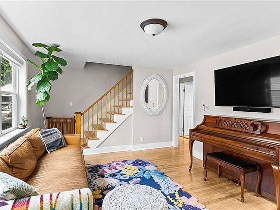 3rd image of 105 Ballston Ave