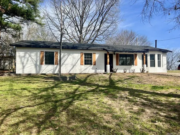 506 W 17th St, Russellville, AR 72801