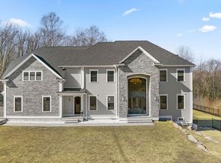 60 McCracken Rd, Millbury, MA 01527