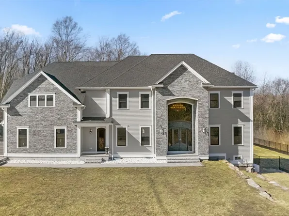 60 McCracken Rd, Millbury, MA 01527