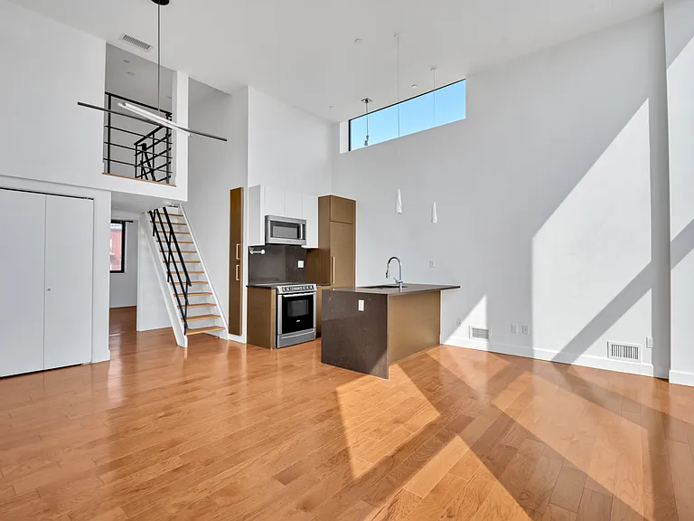 205 N 7th St #2A — Photo 5
