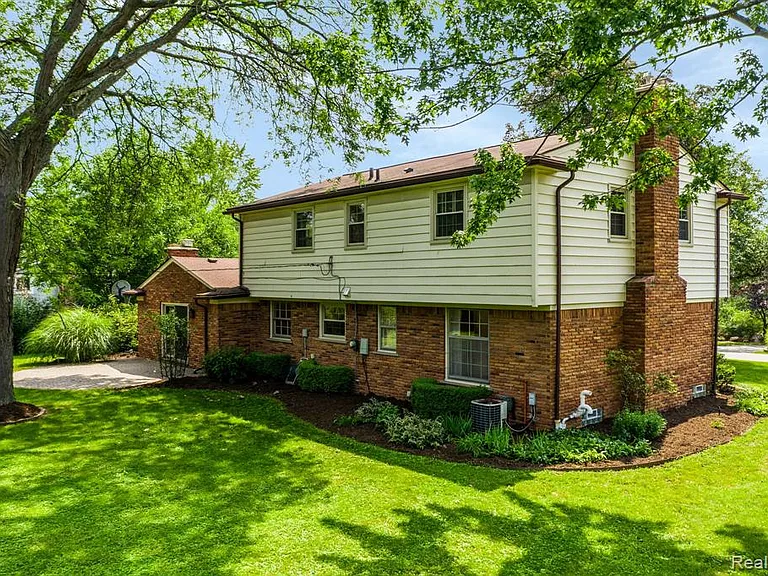 4259 Wendell Rd — Photo 34