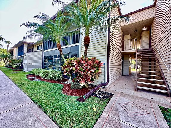 3rd image of 15492 Lakes Of Delray Blvd APT 205