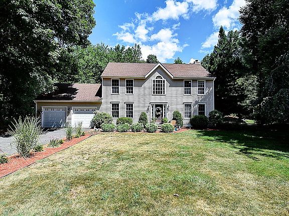 3rd image of 152 Kate Ln
