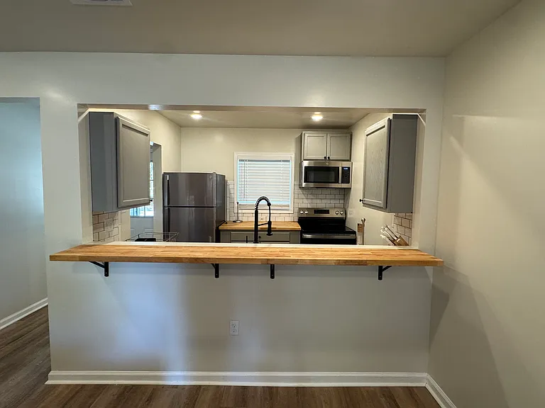 1107 N Oak St #1107 — Photo 10