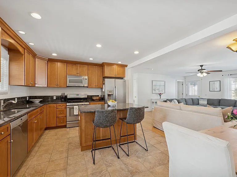 32 Sugar Loaf Rd — Photo 8