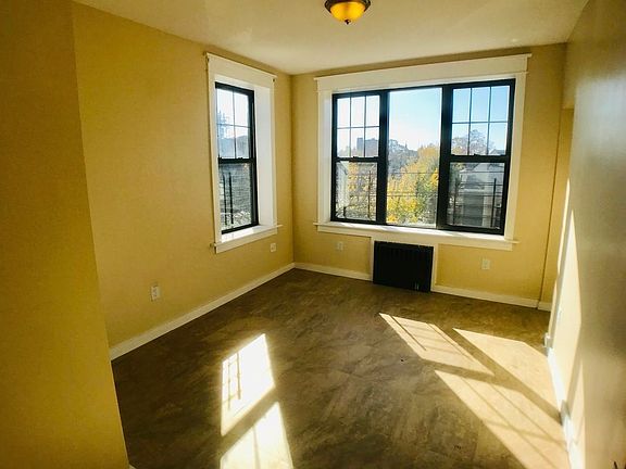 2nd image of 1127 Nameoke St APT 3A