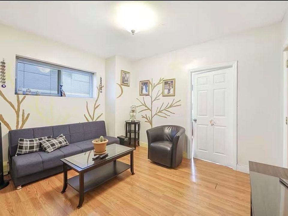1st image of 530 47th St APT 2