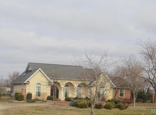 8200 Bunkum Rd, Caseyville, IL 62232