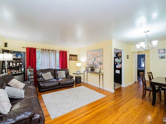 4th image of 245 Passaic Ave APT D39