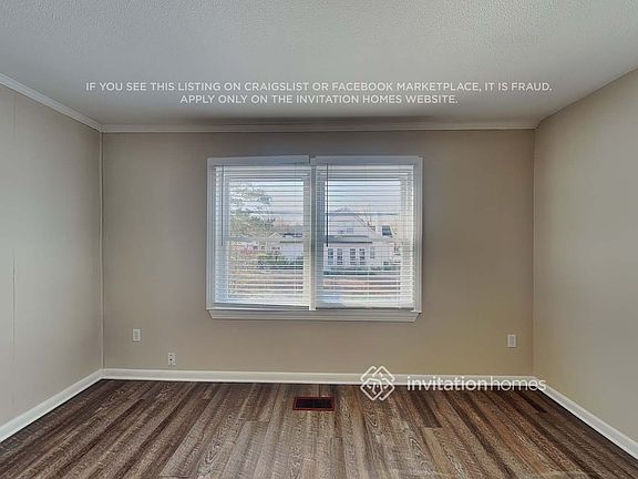 5th image of 90 Hillcrest Ave SE