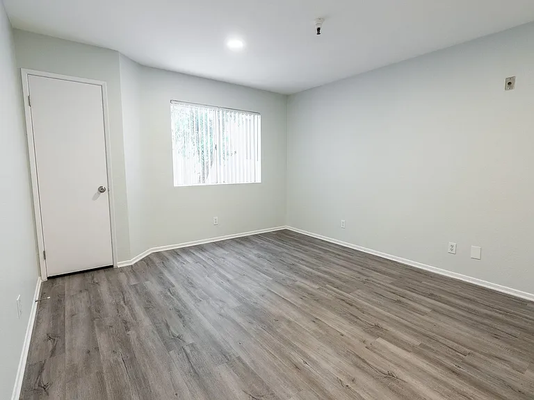 4378 Sepulveda Blvd — Photo 40