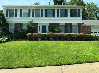 10822 Santa Clara Dr, Fairfax, VA 22030
