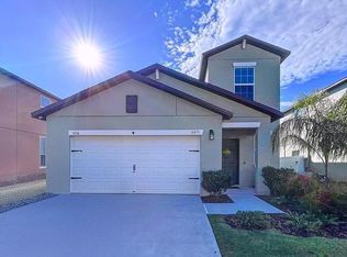 6471 Beverly Hills Dr, Zephyrhills, FL 33541